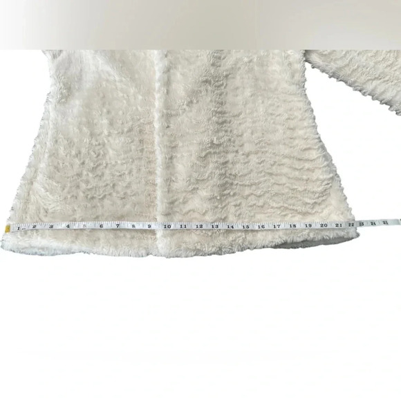 Patagonia Pelage Faux Fur White Medium Jacket - Picture 9 of 14